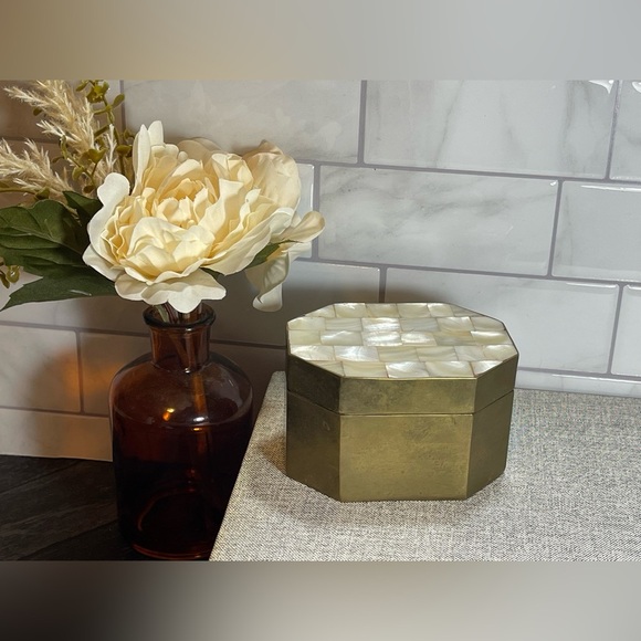 Vintage Brass and Mother of Pearl Jewelry Trinket Box - Picture 1 of 12